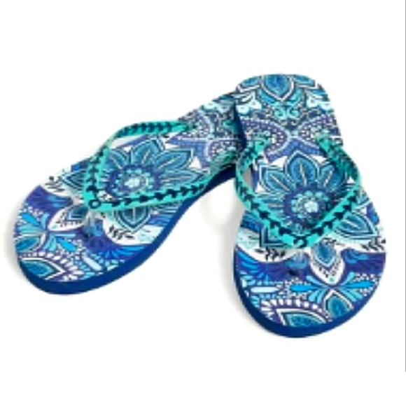 Vera Bradley Shoes - NWT Women's Vera Bradley Blue Island Medallion Flip-flops